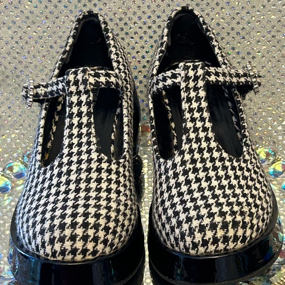 Steve Madden Houndstooth Mary Jane Shoes Size 4 - Picture 5 of 10